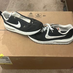 Air Maxes - Size 12, need them gone asap